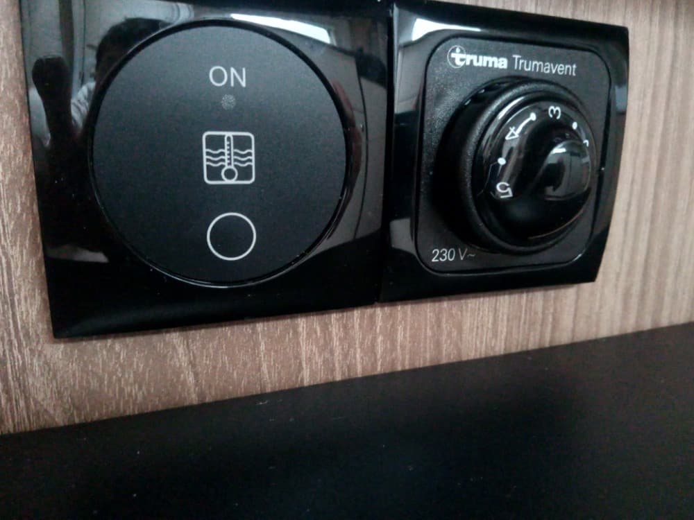 Bürstner Premio Live 11