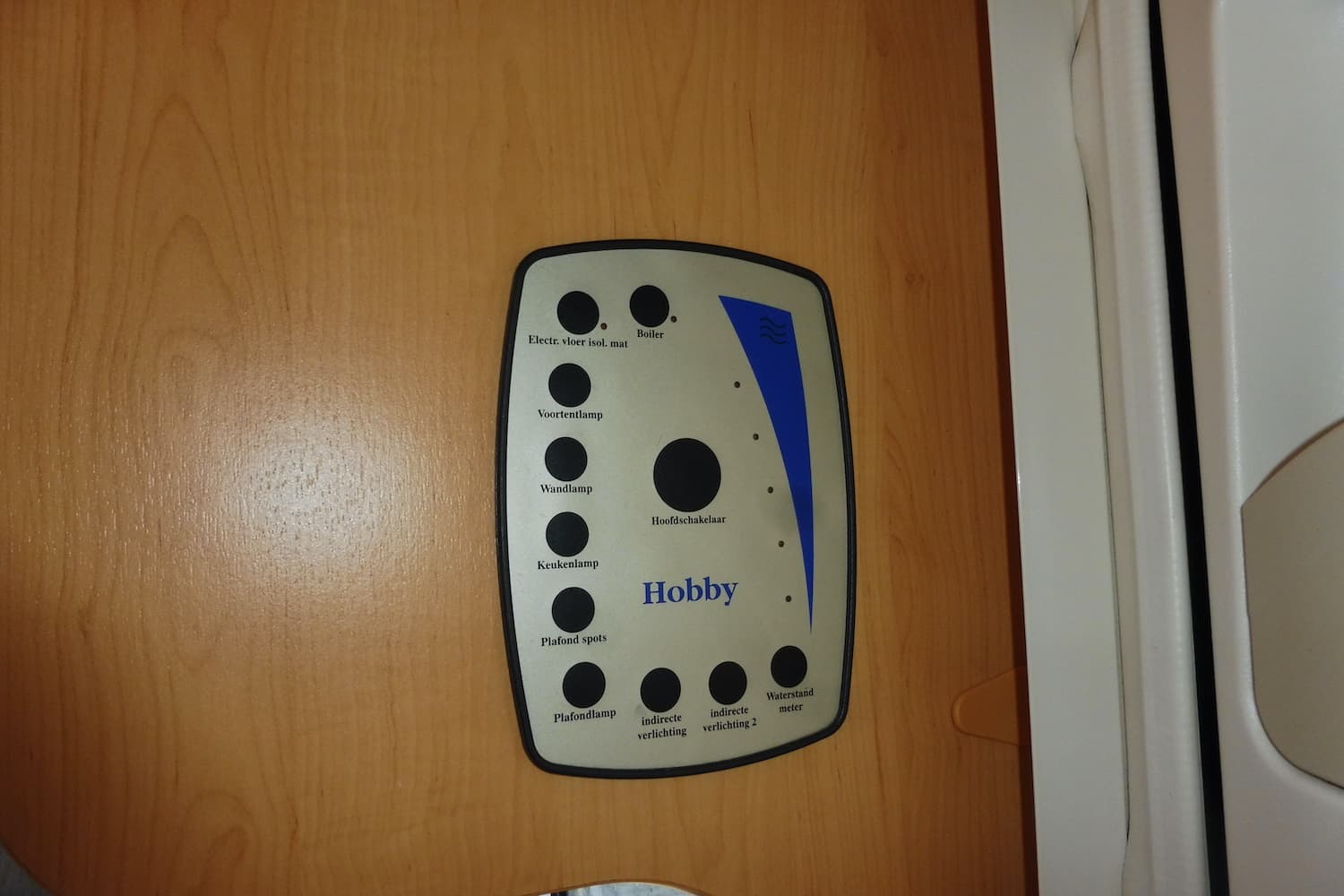 Hobby Mein de Luxe 400 SF 18